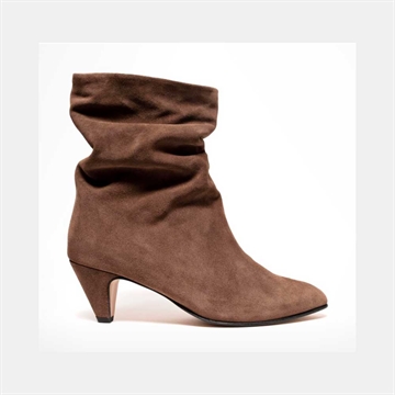 Anonymous Vully 75 Stiletto Calf Suede Dark Taupe