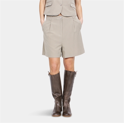 Grunt TooWoo Pin Shorts Beige